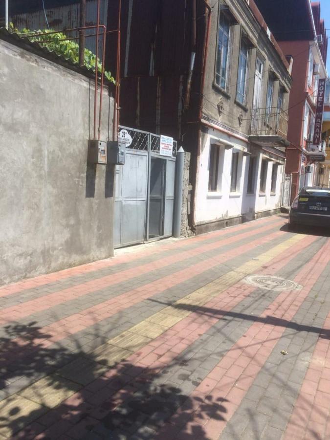 Batumi Guesthouse 28A Zewnętrze zdjęcie