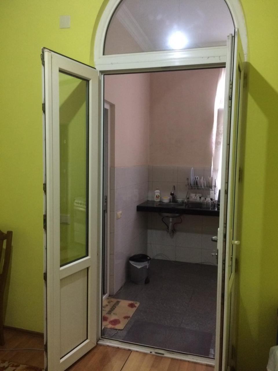 Batumi Guesthouse 28A Zewnętrze zdjęcie
