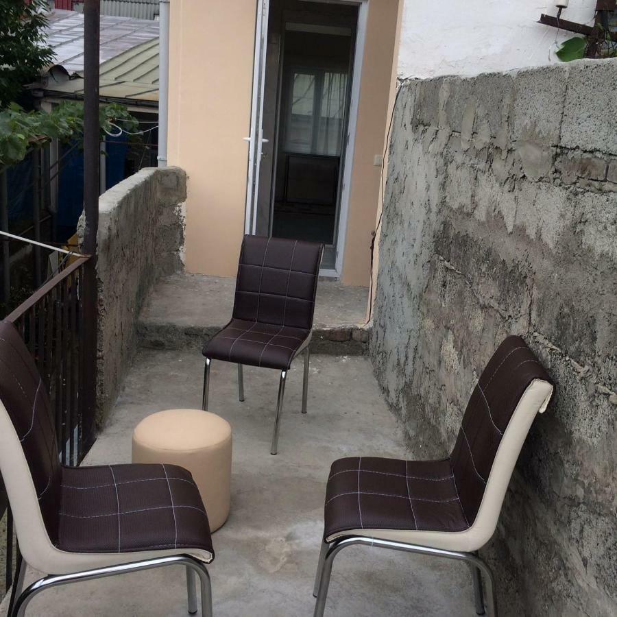 Batumi Guesthouse 28A Zewnętrze zdjęcie
