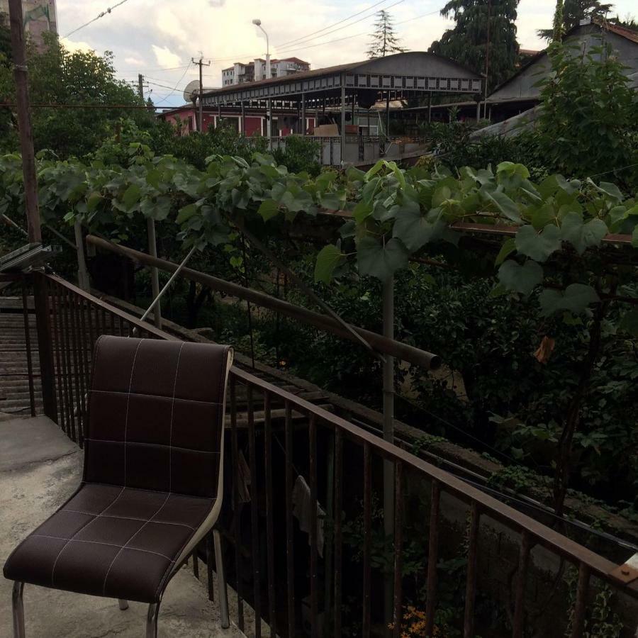 Batumi Guesthouse 28A Zewnętrze zdjęcie