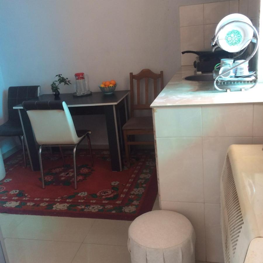Batumi Guesthouse 28A Zewnętrze zdjęcie
